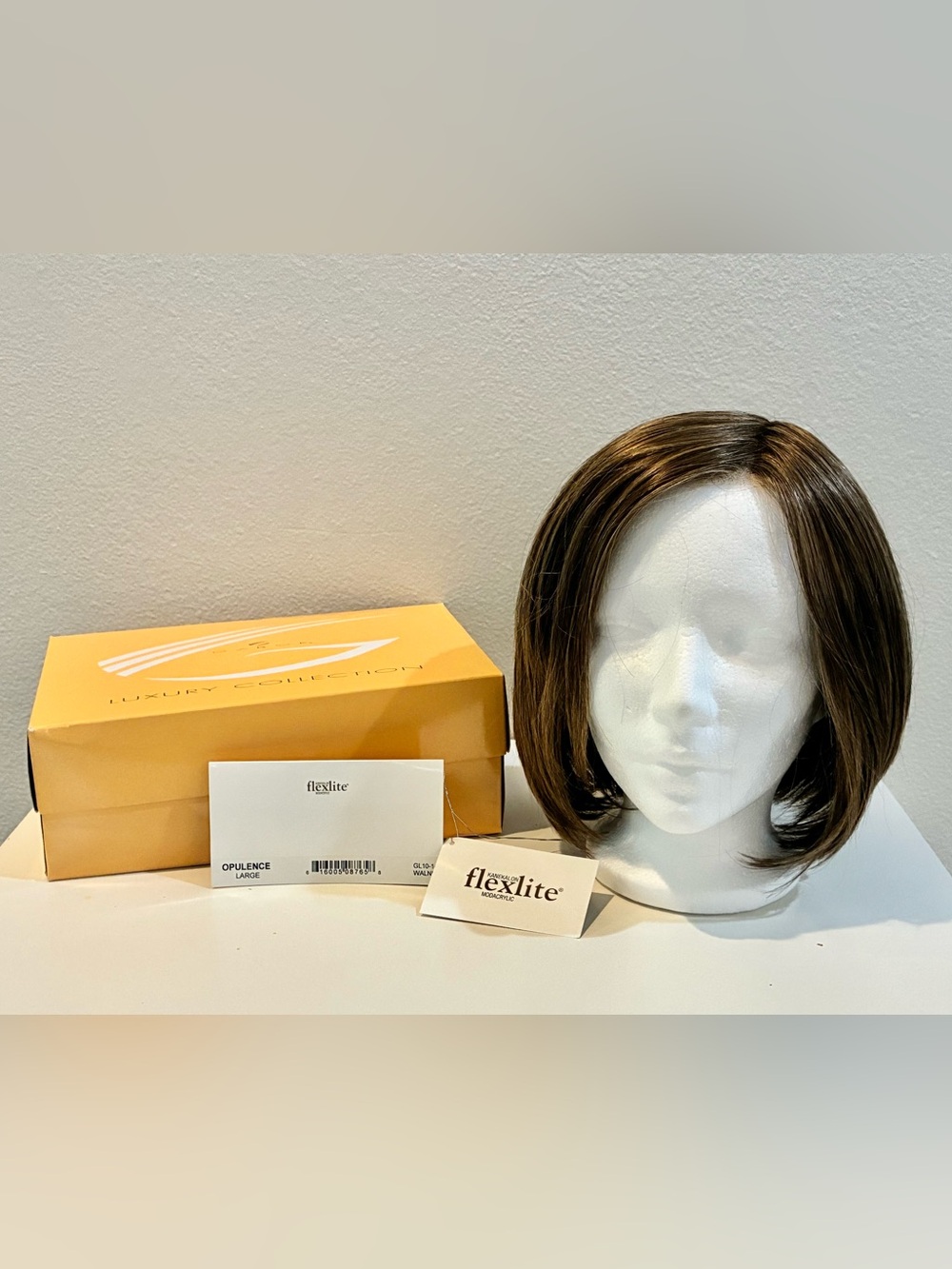 Opulence Wig by Gabor, Walnut G10-14, size Large